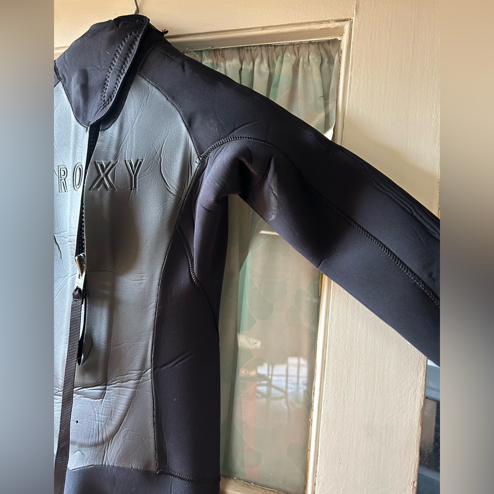 Roxy Black Wetsuit Full Body 4/3 Thickness - Picture 9 of 16